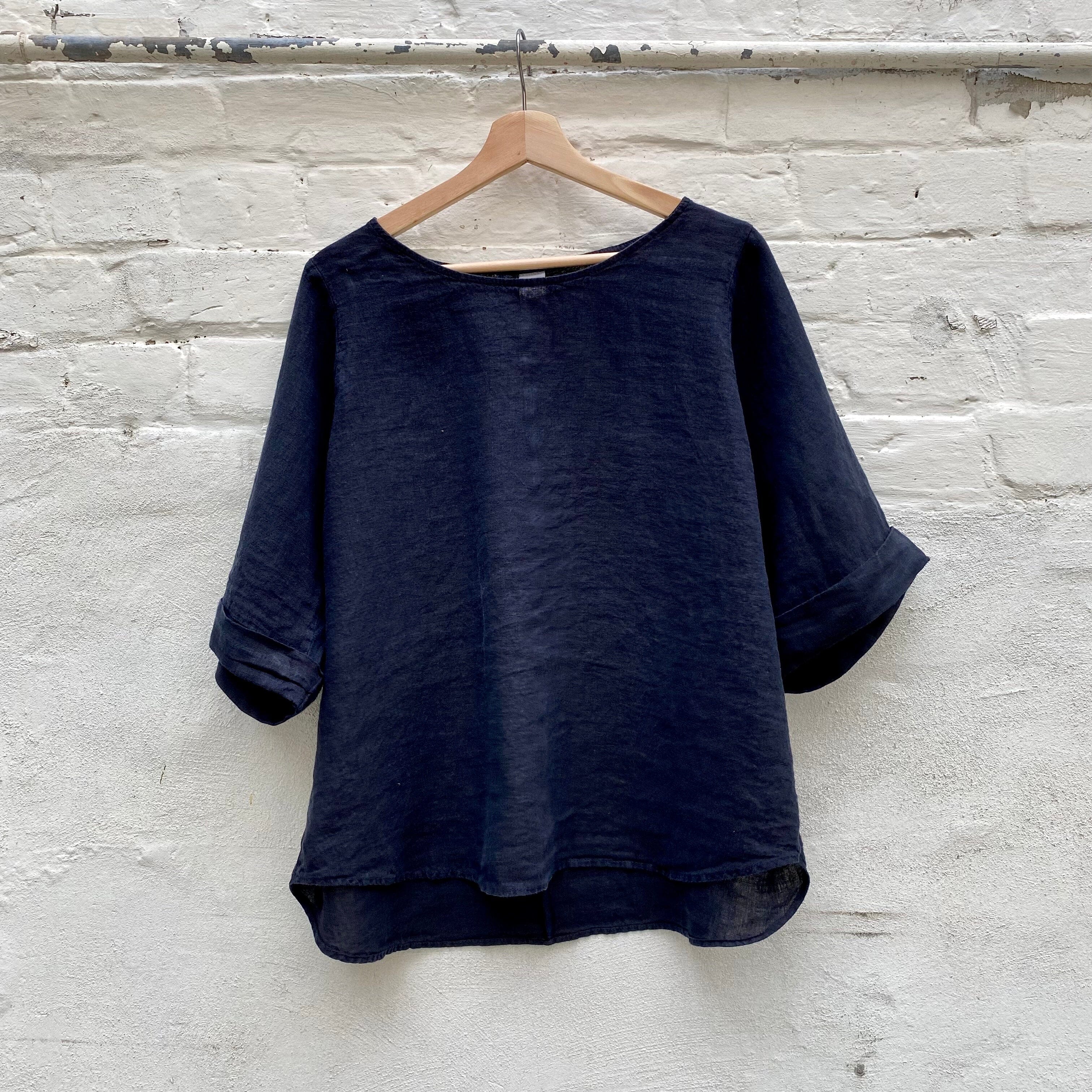 Montaigne Curved Hem Top Top Etika French Navy 