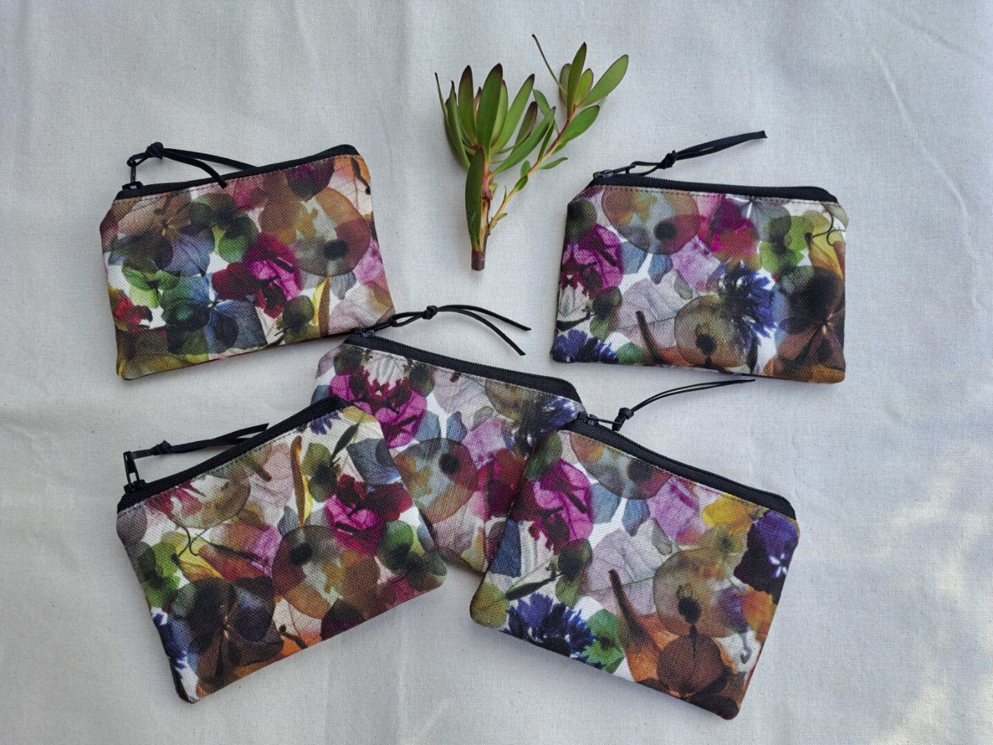 Tasmanian Linen Fabric Pouches - Nikki Bourke & Joanna Green calico bag String of Hearts Small Coin Purse 