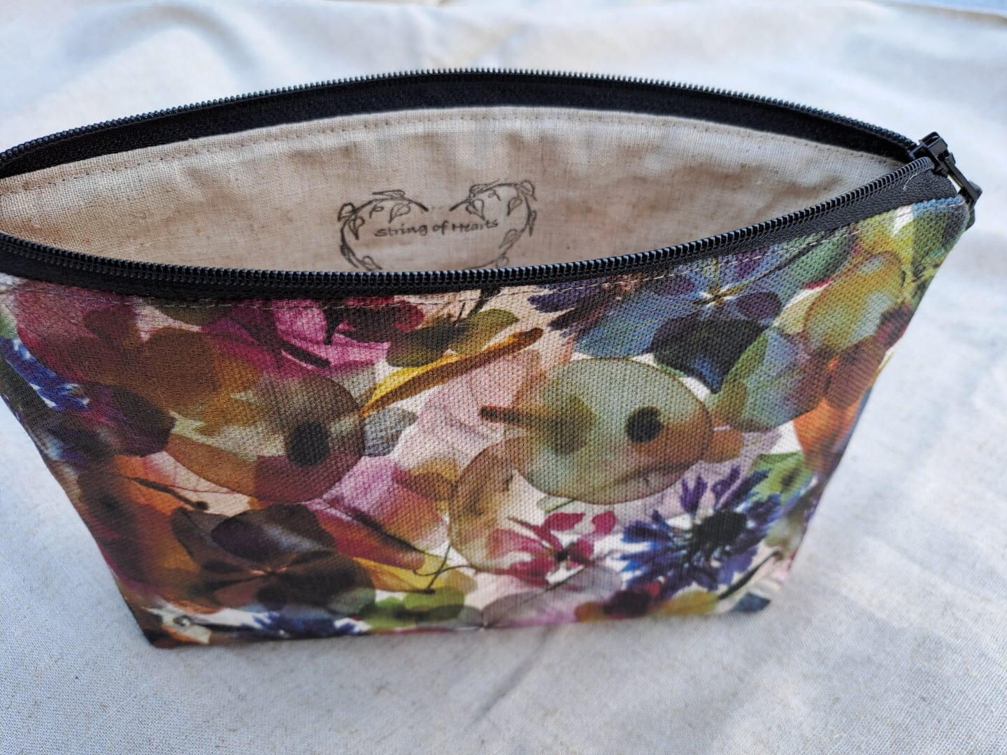 Tasmanian Linen Fabric Pouches - Nikki Bourke & Joanna Green calico bag String of Hearts 