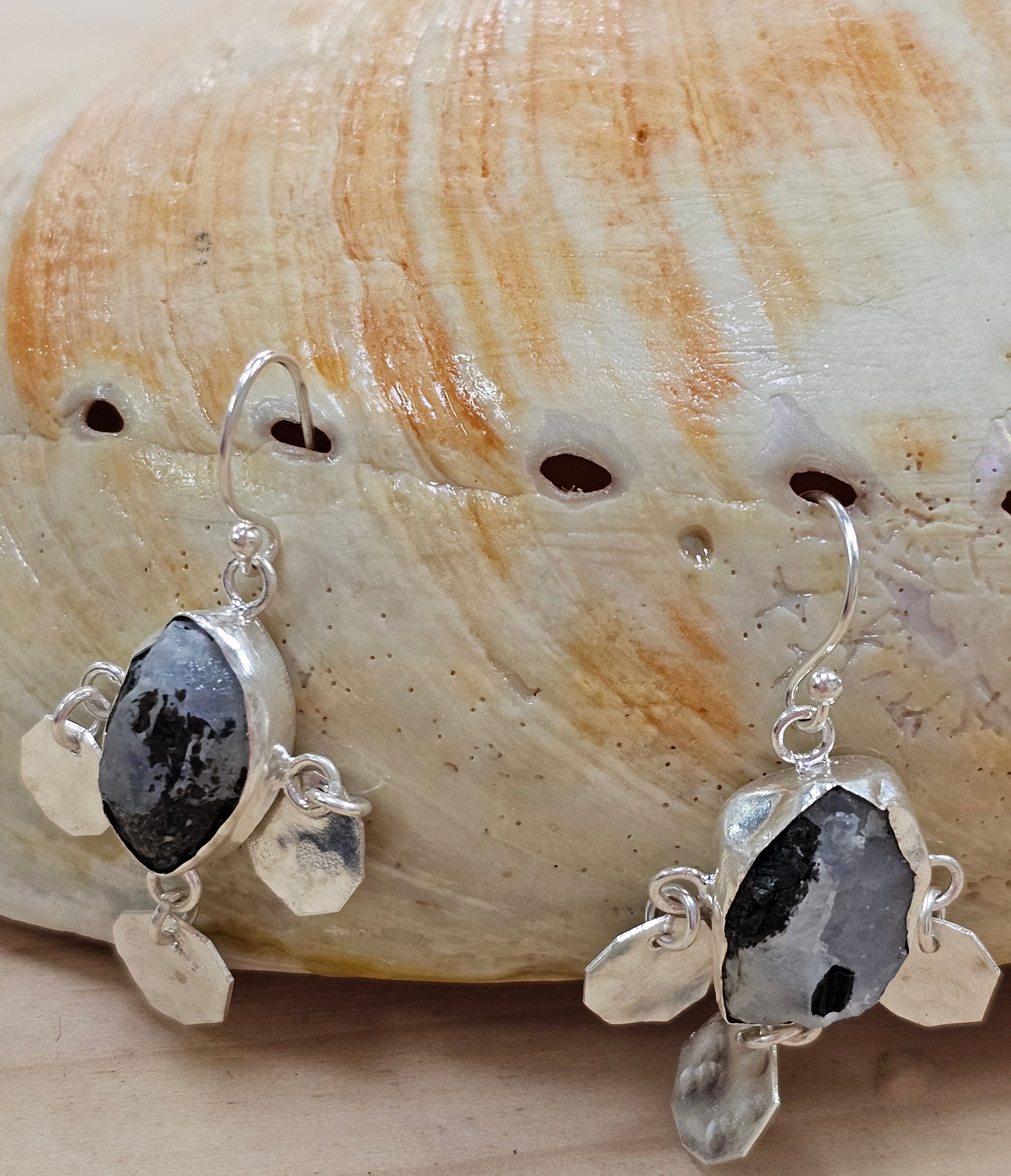 Hammered Collection - Lisa Carney Jewelry Lisa Carney Designs Silver Labraclorite Drops Silver 