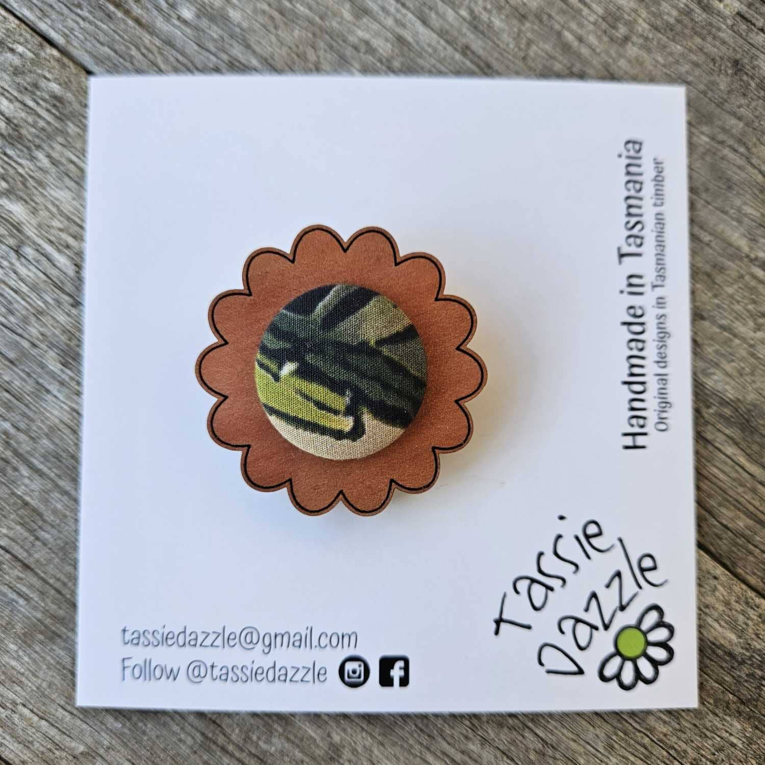 Tassie Dazzle and SQ Studio - Wooden Jewellery Earrings TassieDazzle Myrtle Brooch – Pincushion 