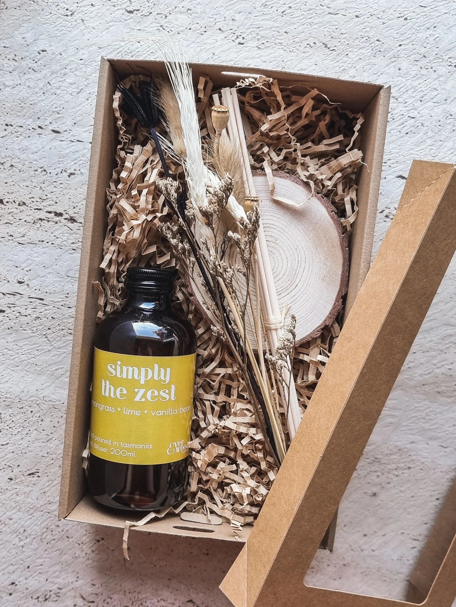 Reed Diffuser - Ever Wood Tasmania Candle Ever Wood Simply The Zest 
