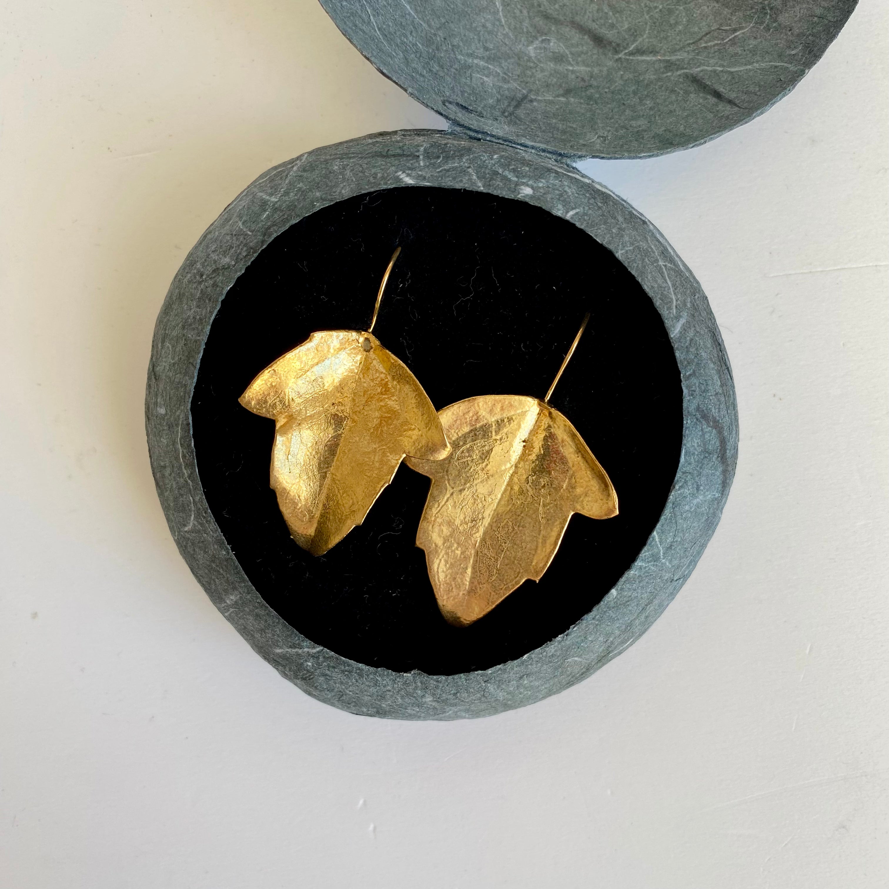 Gold Botanical Threads - Anja Jagsch Earrings Anja Jagsch Vine - Single Leaf (50mm) 