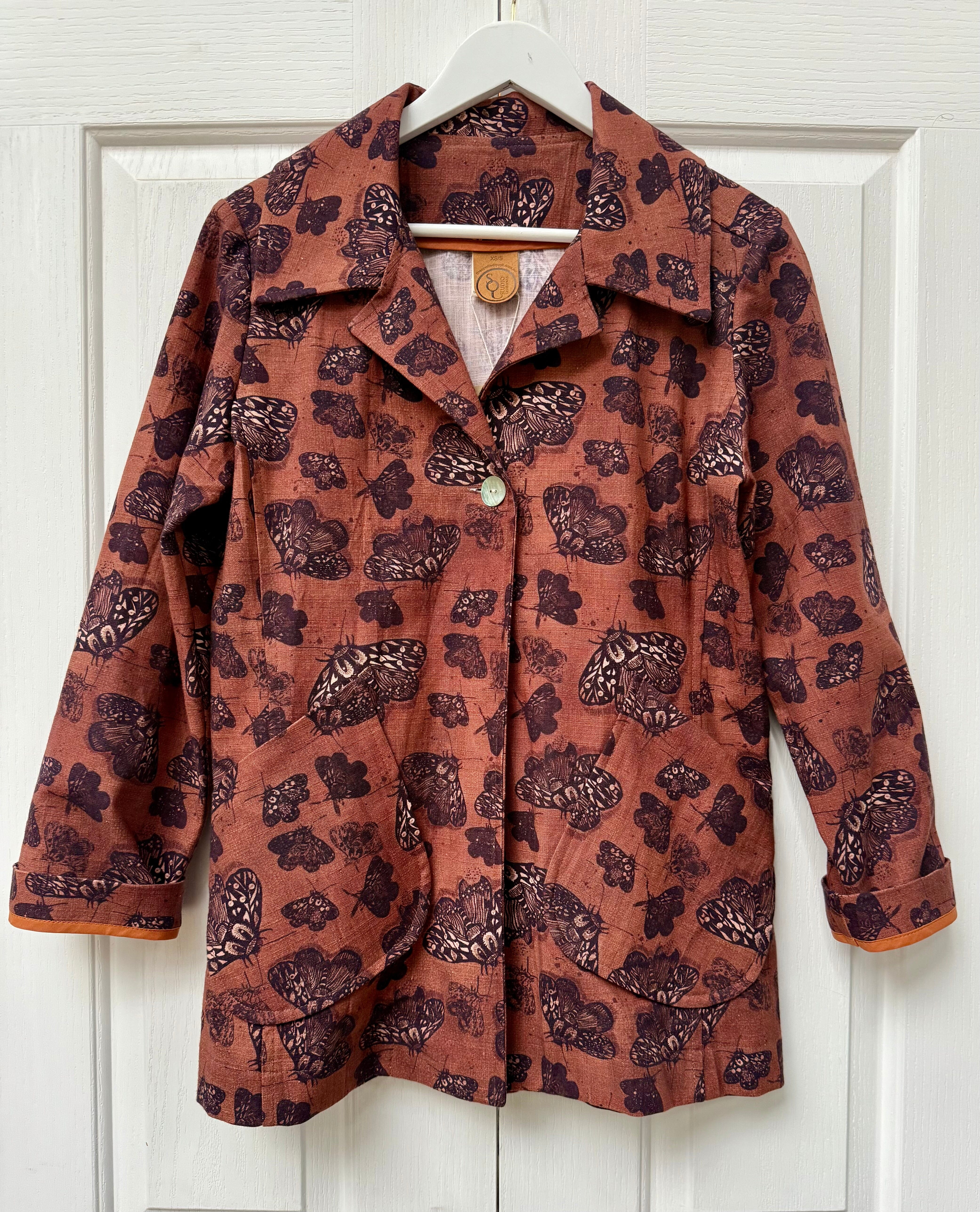 Island Pleat Linen Blazer - Cocoa Moth blazer The Spotted Quoll 