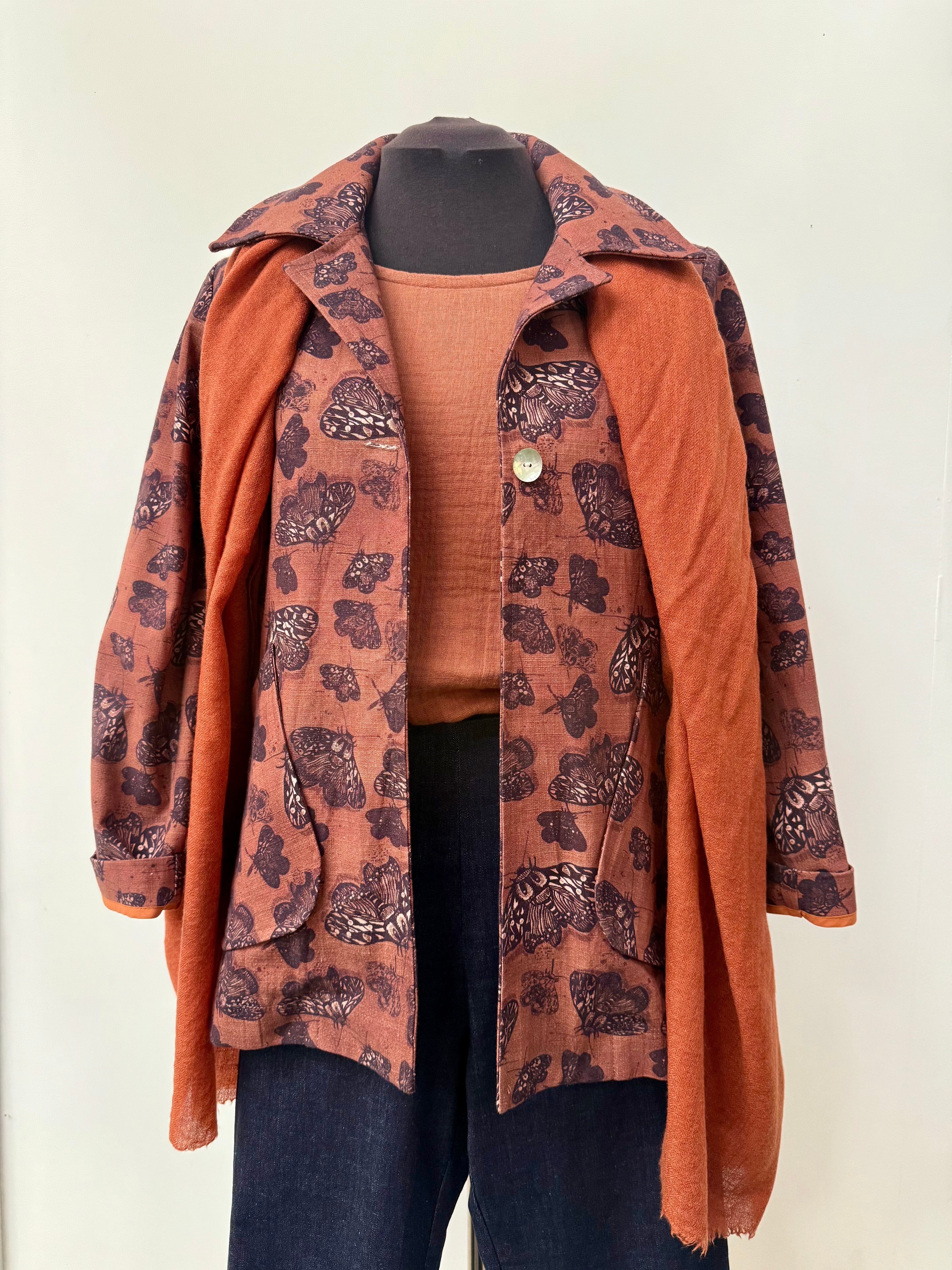 Island Pleat Linen Blazer - Cocoa Moth blazer The Spotted Quoll 
