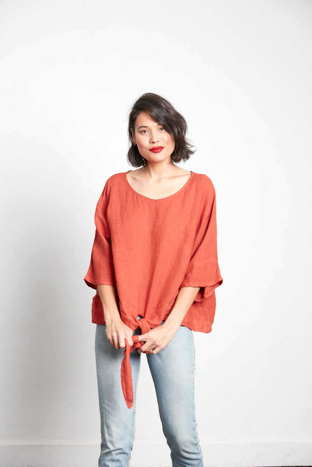 Montaigne Linen Boxy Tie Top Top Etika Rust 