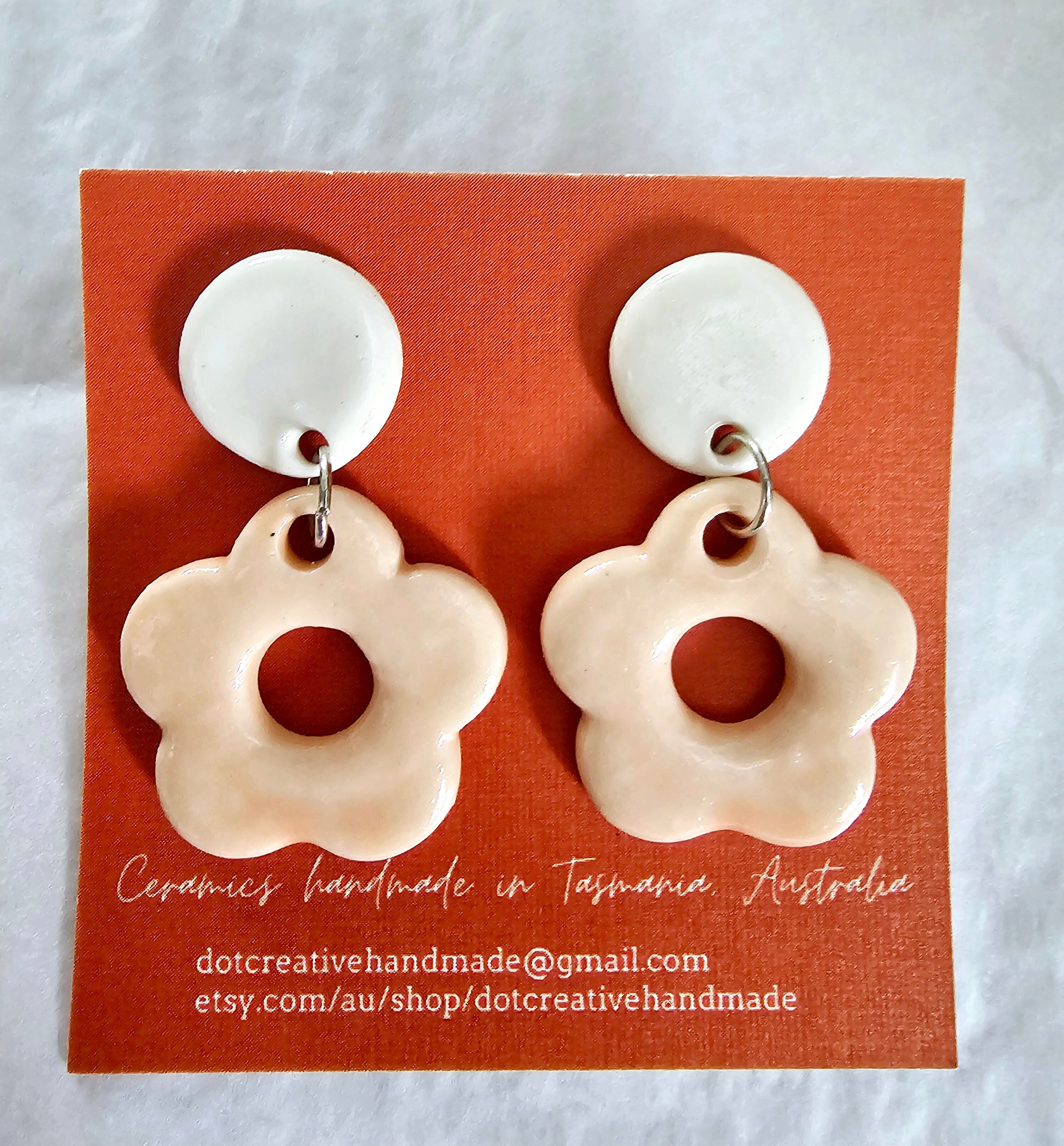 Ceramic Drop Earrings - DOT Creative Tasmania Earrings DOT creative White & Peach Daisy 