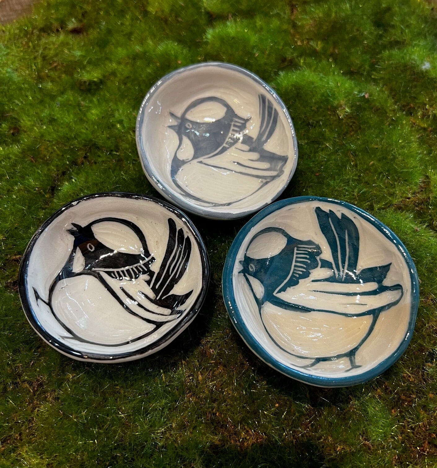 Aurora Fae Ring Dishes & Trinket Plates Ceramics The Aurora Fae Wren dish black 