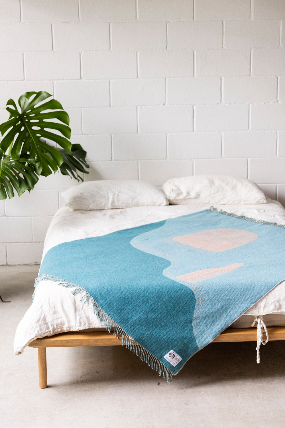 Seljak blankets new arrivals