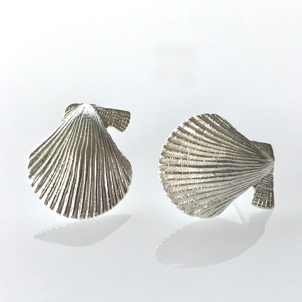 Tasmania Coastal Collection - Silver and Gold Earrings Earrings The rare and Beautiful Scallop Shell Stud (15mm) 